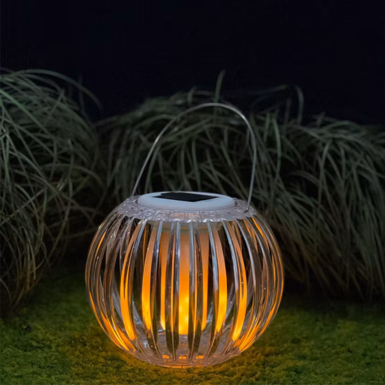 La lanterne solaire allume la lanterne suspendue extérieure imperméable